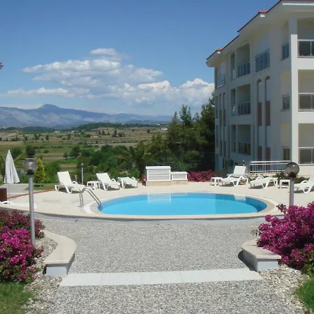 Four Seasons I -10 Guarantees A Wonderful Holiday In An Exclusive Gated Communit Side