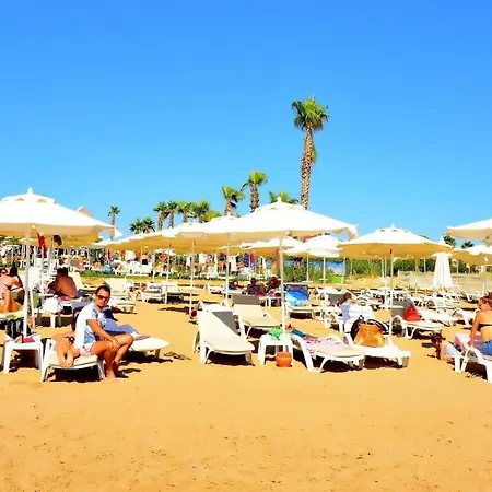 Four Seasons I -10 Guarantees A Wonderful Holiday In An Exclusive Gated Communit * Side